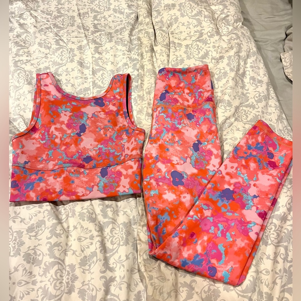 Anthropolgie workout set XS NWOT
